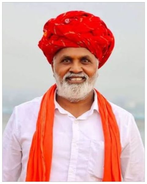 File:Ladu Lal Pitliya Biography.jpg