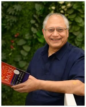 Shiv Khera.jpg
