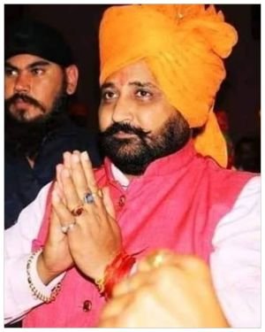 Sukhdev Singh Gogamedi Biography.jpg