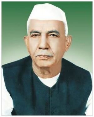 Charan Singh Biography.jpg