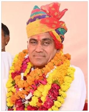 DolaRam Kuaa Biography.jpg